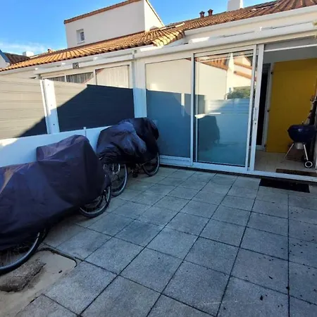Appartement Le Frangipanier - *